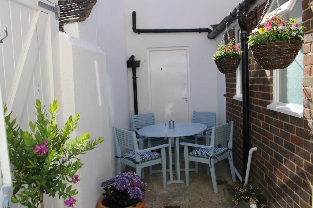 Sea Beach Cottage Eastbourne Exterior foto